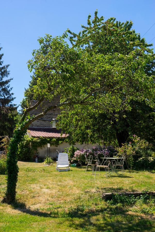 Chambre D'Hotes Chez Artiste Verrier, La Perriere - Perche ภายนอก รูปภาพ