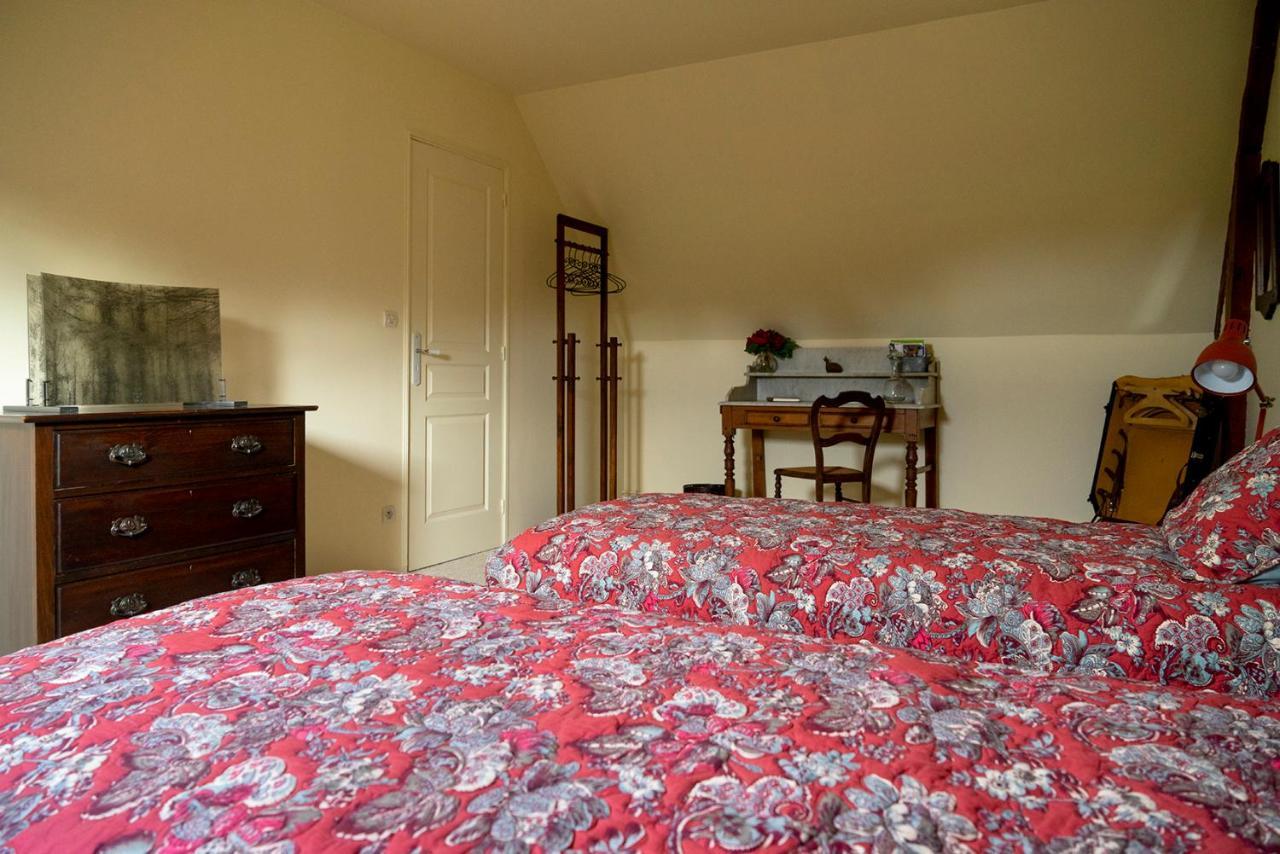 Chambre D'Hotes Chez Artiste Verrier, La Perriere - Perche ภายนอก รูปภาพ