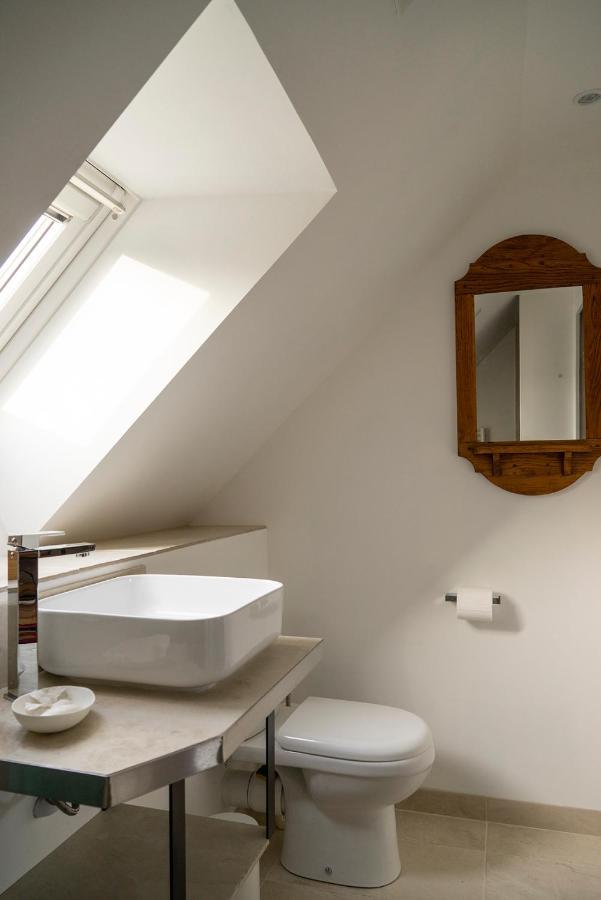 Chambre D'Hotes Chez Artiste Verrier, La Perriere - Perche ภายนอก รูปภาพ