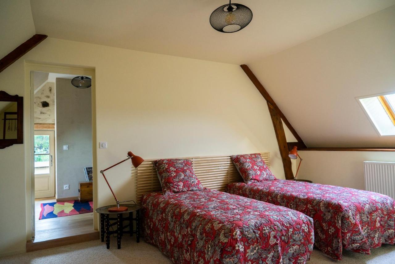 Chambre D'Hotes Chez Artiste Verrier, La Perriere - Perche ภายนอก รูปภาพ